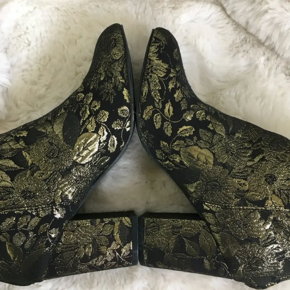 Steve Madden Black Gold Jacquard Cynthia Floral Fabric Ankle High Heel Boots 7.5